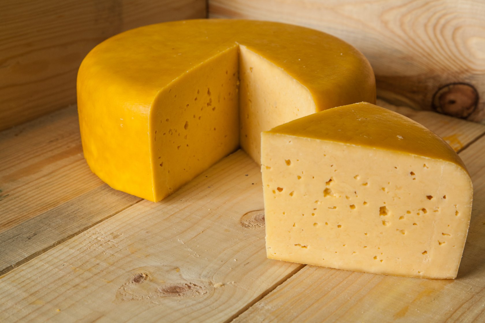 Выявлена опасность некоторых видов сыра для здоровья