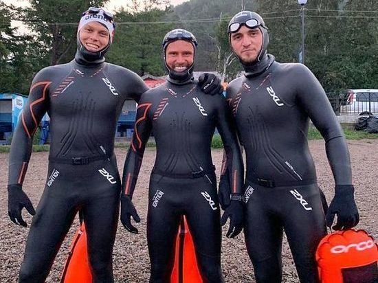 Межнациональная команда спортсменов начала рекордный заплыв ради спасения Байкала