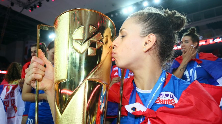 Женская сборная Сербии по волейболу стала чемпионом Европы