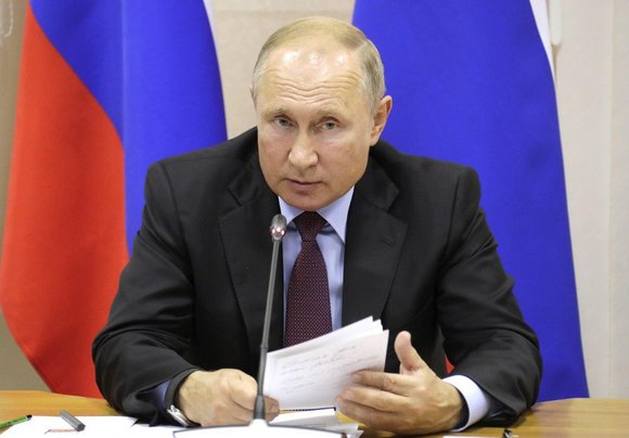 Путин раскритиковал оскорбившую пострадавших от паводка чиновницу