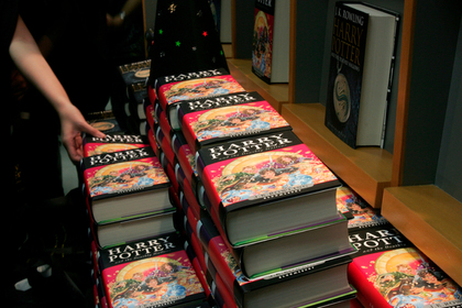 Школа в США запретила книги о Гарри Поттере из-за «настоящих проклятий»