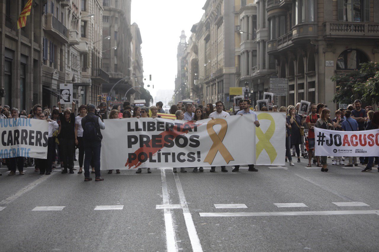 «Тюрьма — не решение». «Барселона» поддержала каталонцев, осужденных за компанию референдума о независимости