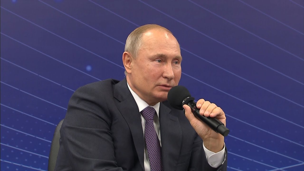 Путин: взявшись за дело, не надо плакаться