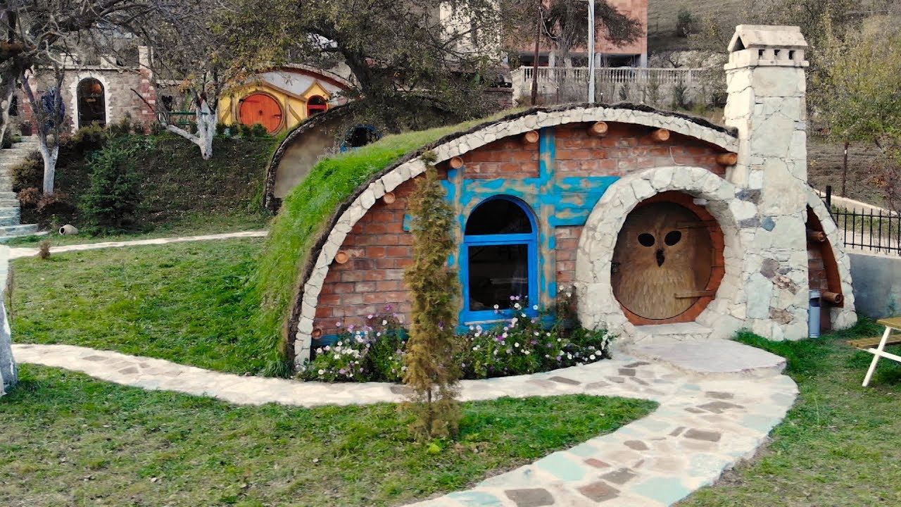 Сказочная деревня хоббитов в Армении