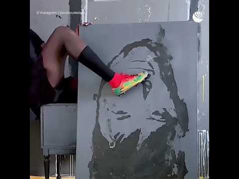 Сенегальский художник рисует при помощи iPhone