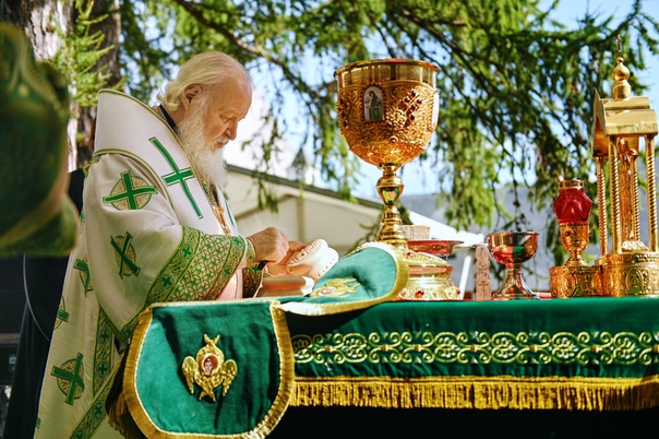 Патриарх Кирилл: Евангелие учит нас милости......